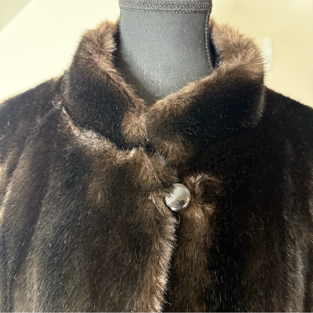 STERLING STALL Vintage Union Made Faux Fur Coat 1986 Button Front Pockets Sz 12 - Picture 3 of 16